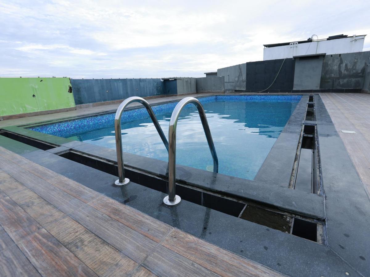 Transit Suites By Grandwest Nedumbassery Exterior foto